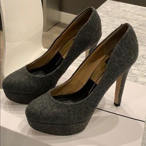 Dolce Vita Gray Wool Pumps